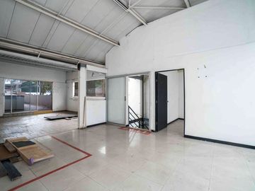 local en venta en granada. Cod V15760