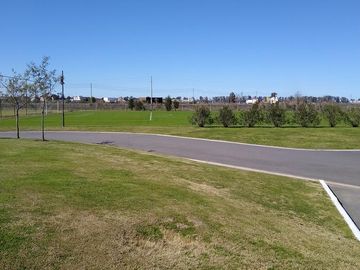 Venta Lote a la Laguna - Club de Campo San Lucas Canning
