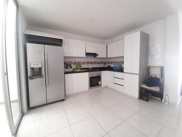 casa en venta en av. libertadores la esperanza. Cod V5040
