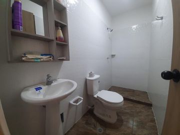 casa en venta en av. libertadores la esperanza. Cod V5040