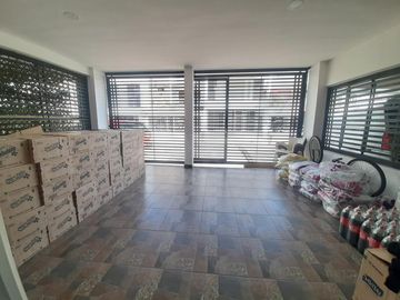 casa en venta en av. libertadores la esperanza. Cod V5040