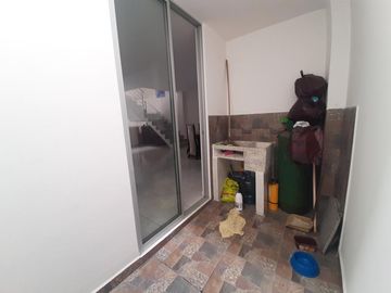 casa en venta en av. libertadores la esperanza. Cod V5040