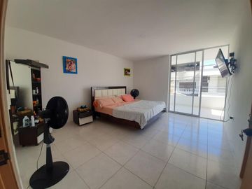 casa en venta en av. libertadores la esperanza. Cod V5040