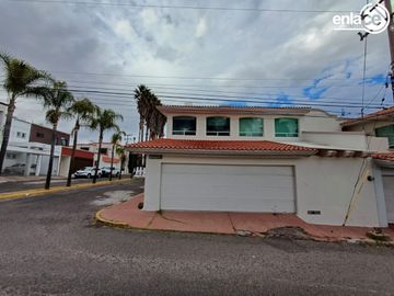 Casa en Venta en Lomas