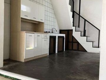 LANGKA Rumah Antapani DKT Ters Jalan Jakarta Cisaranten & Arcamanik Bandung