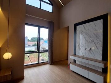 Hunian exclusive 2 lantai furnished dkt tol sawangan,Depok