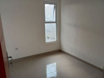 Rumah Baru nyaman dan asri Ready Stock di Cluster GBK Soetta Cipamokolan dkt Metro Mall