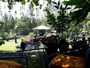 Rumah dengan tanah Luas 1382 view Lap golf Sentul City Bogor