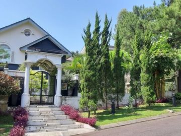 Rumah dengan tanah Luas 1382 view Lap golf Sentul City Bogor