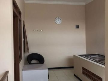 Dijual Rumah Bangunan 1,5 Lantai di Nirwana Regency, Rungkut Surabaya