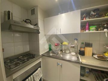Monjitas/ José Miguel de la Barra. Departamento de 46m² ubi...