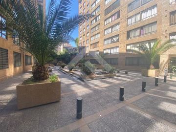 Monjitas/ José Miguel de la Barra. Departamento de 46m² ubi...