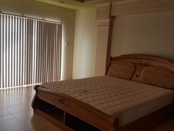 For Sale: 340sqm House and Lot with 4BR and 3B