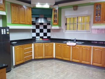 For Sale: 340sqm House and Lot with 4BR and 3B