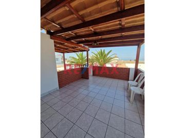¡No te pierdas la oportunidad de adquirir esta maravillosa casa de playa en Los Lobos, km 126 de la Panamericana Sur! Ideal para vacaciones en familia