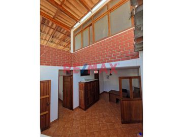 ¡No te pierdas la oportunidad de adquirir esta maravillosa casa de playa en Los Lobos, km 126 de la Panamericana Sur! Ideal para vacaciones en familia