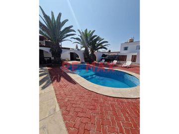 ¡No te pierdas la oportunidad de adquirir esta maravillosa casa de playa en Los Lobos, km 126 de la Panamericana Sur! Ideal para vacaciones en familia