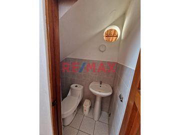 ¡No te pierdas la oportunidad de adquirir esta maravillosa casa de playa en Los Lobos, km 126 de la Panamericana Sur! Ideal para vacaciones en familia