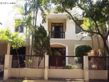 Rumah Citraland Puri Widya Kencana Hadap selatan