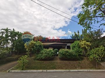 4 bedroom house and lot for sale in Valle Verde 4