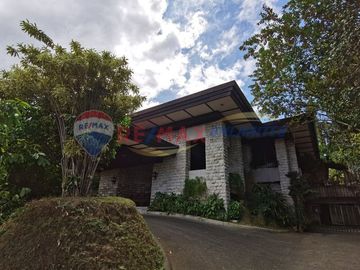 4 bedroom house and lot for sale in Valle Verde 4