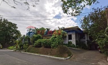 4 bedroom house and lot for sale in Valle Verde 4
