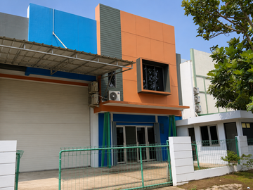 Gudang di kawasan industri Taman Tekno, BSD City