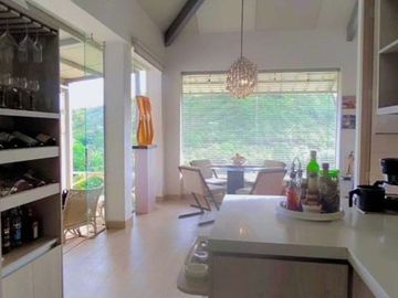 CASA CAMPESTRE ALFAGUARA. Cod V6198
