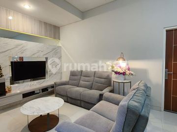 Rumah Modern Minimalis One Gate System Row Jalan Lebar Kartasura