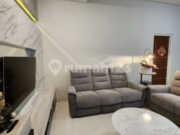 Rumah Modern Minimalis One Gate System Row Jalan Lebar Kartasura
