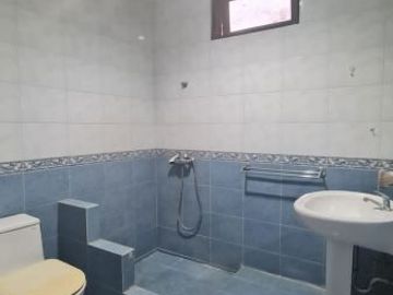 Disewakan Rumah Hoek Muara Karang 8 200jt/Tahun