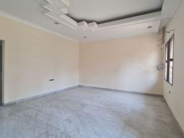 Disewakan Rumah Hoek Muara Karang 8 200jt/Tahun