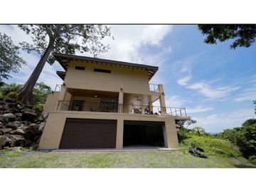 Vendo Casa de Lujo con vista al Mar - 5Hectareas de Terreno