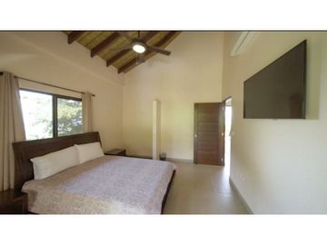 Vendo Casa de Lujo con vista al Mar - 5Hectareas de Terreno