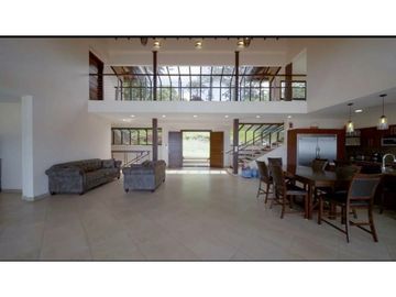 Vendo Casa de Lujo con vista al Mar - 5Hectareas de Terreno