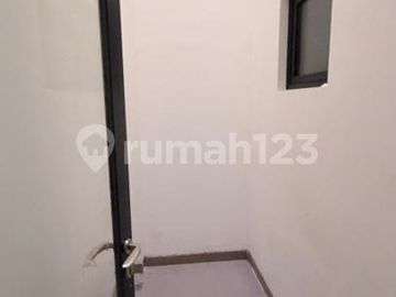 Disewakan Ruko Gandeng Osaka Pik2 Hadap Jalan Utama Uk 4,5X15 Ready