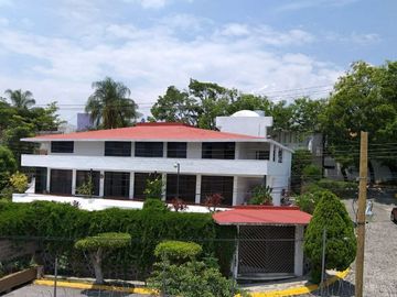 Casa Sola en Burgos, Temixco, Morelos CAEN-Ve-803-Cs