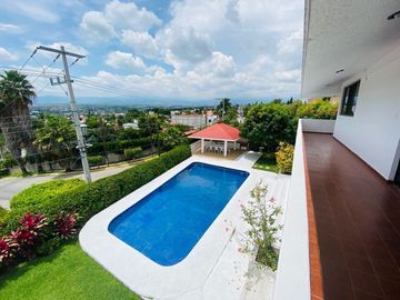 Casa Sola en Burgos, Temixco, Morelos CAEN-Ve-803-Cs
