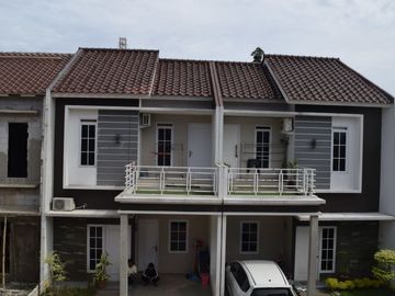 townhouse 2 lantai terlaris di depok pancoran mas