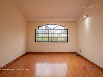 Casa deLujo En  venta en Puerta de Hierro Zona andares