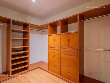 Casa deLujo En  venta en Puerta de Hierro Zona andares