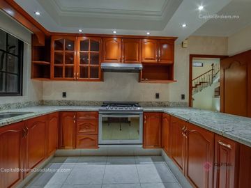 Casa deLujo En  venta en Puerta de Hierro Zona andares
