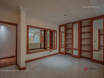 Casa deLujo En  venta en Puerta de Hierro Zona andares