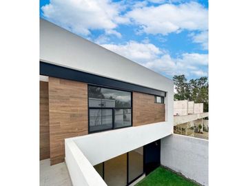 Espectacular Casa en Venta en Esmeraldas Residencial en Monterrey