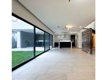 Espectacular Casa en Venta en Esmeraldas Residencial en Monterrey