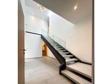 Espectacular Casa en Venta en Esmeraldas Residencial en Monterrey