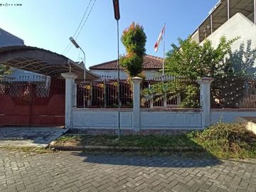 xyhne.Rumah Wisma Mukti STRATEGIS, Carport 1, Row 3 mobil