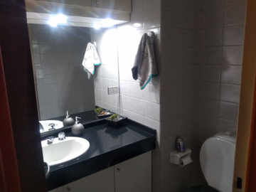 Departamento en Venta en San Cristóbal 4 ambientes c dependencia 84 m2 + balcón baulera y cochera – Av San Juan 2200