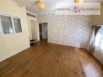 Casa en Venta en 2 Casas, ideal para inversión, Cerro Barón
