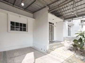 Rumah Luas 17 Mnt ke RS Mitra Keluarga Cibubur 2 Lt Hadap Timur J-9728